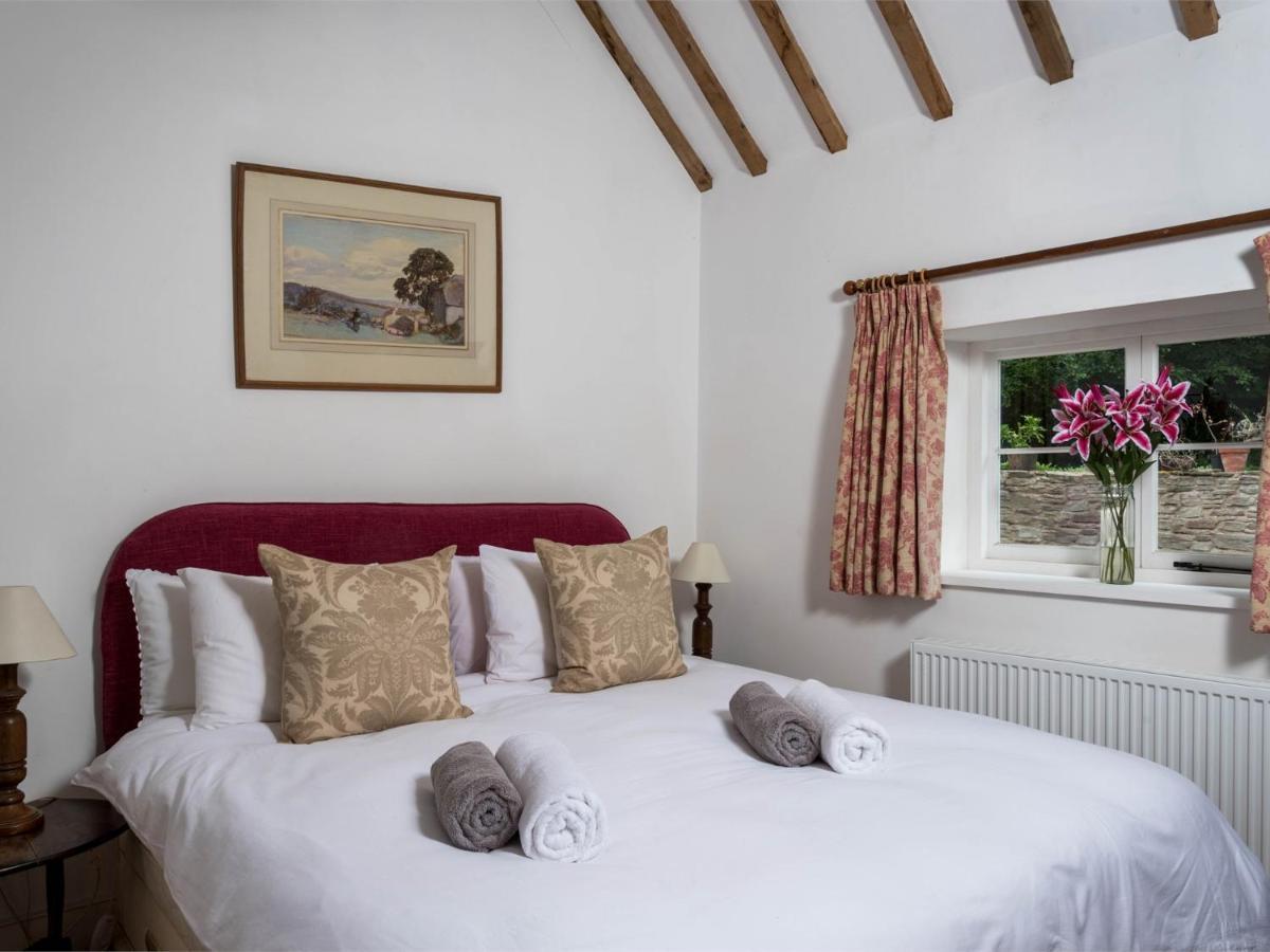 4 Bed In Hay-On-Wye Town Bn116 Villa ภายนอก รูปภาพ